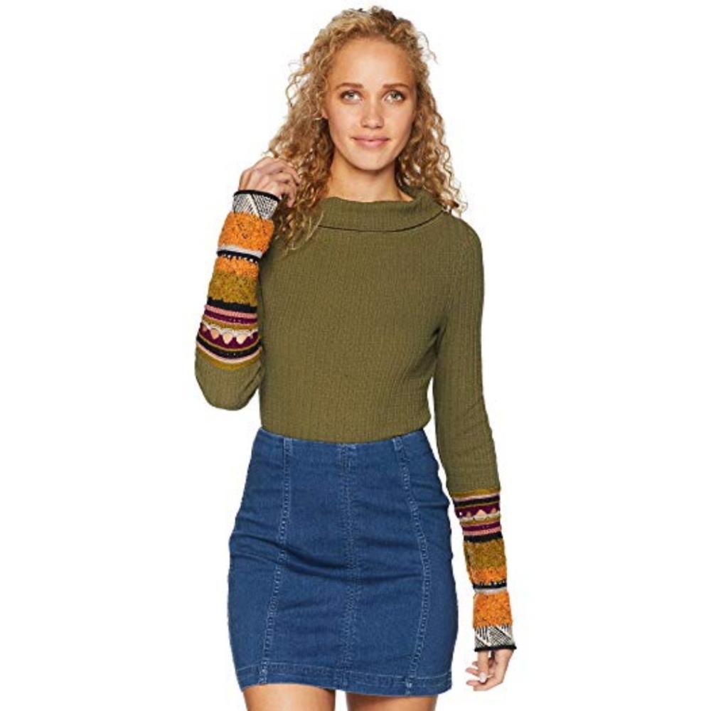 ❌SOLD❌ NWT Free People Mixed Up Cuff Top